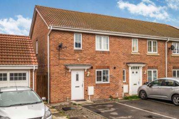 2 Bedroom End of Ter...